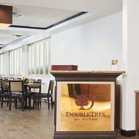Doubletree By Hilton Dallas Market Center Exterior photo
